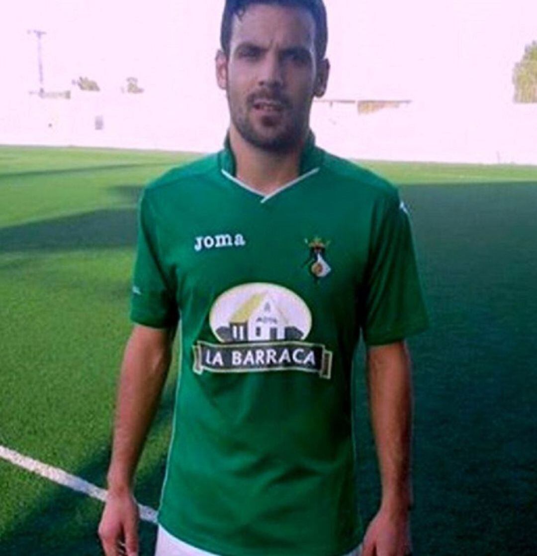 Abraham Gomis comenzö la temporada en el Novelda C. F.