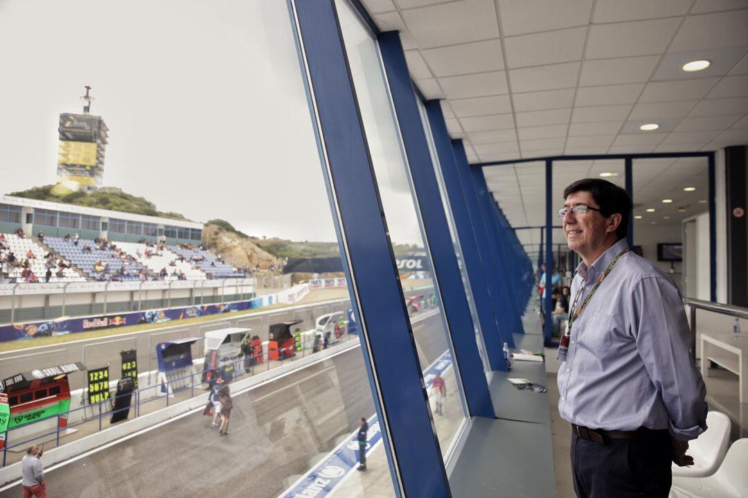 Juan Marín durante su visita el sábado al Circuito de Jerez