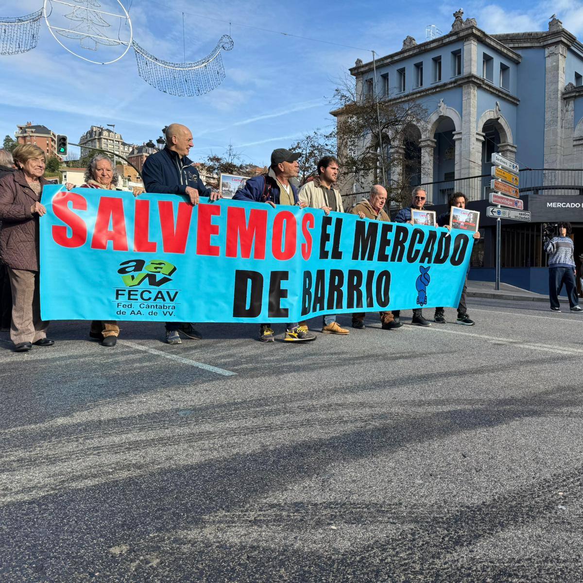 El Ayuntamiento de Santander concede la licencia de actividad al Mcdonal's del Mercado de Puerto Chico