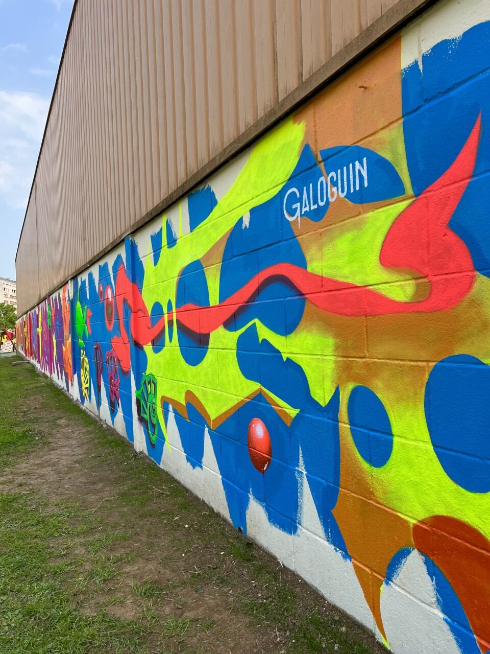 Mural que ha realizado Galoguin.