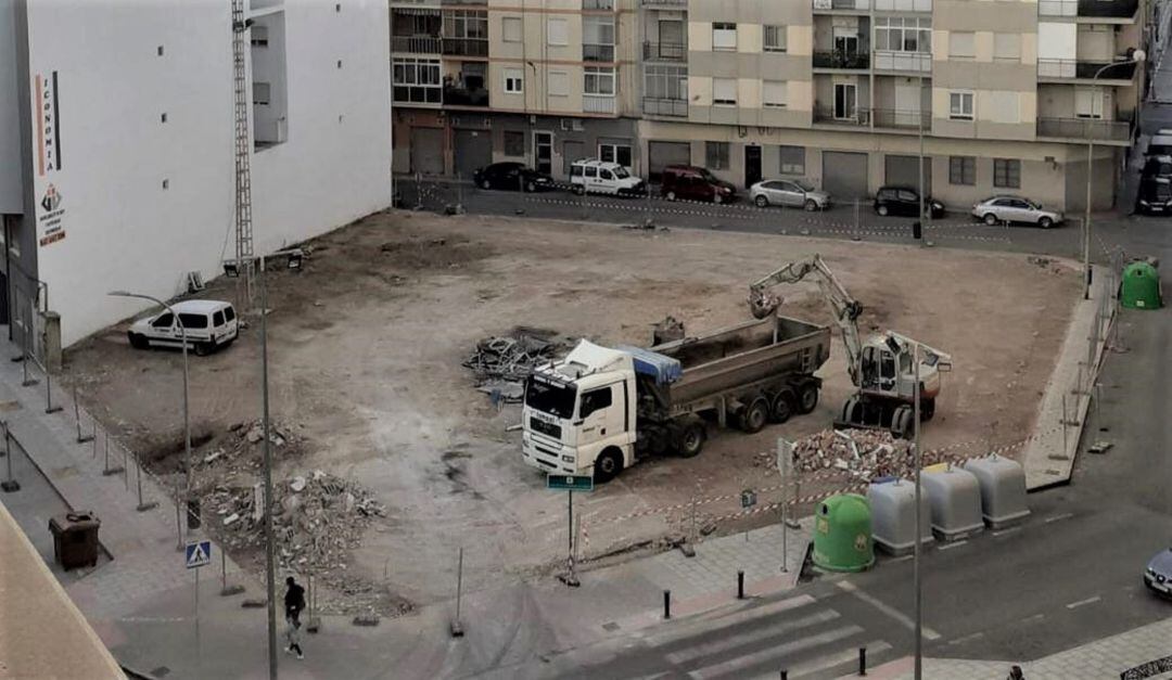 Obras del aparcamiento calle La Cruz Elda