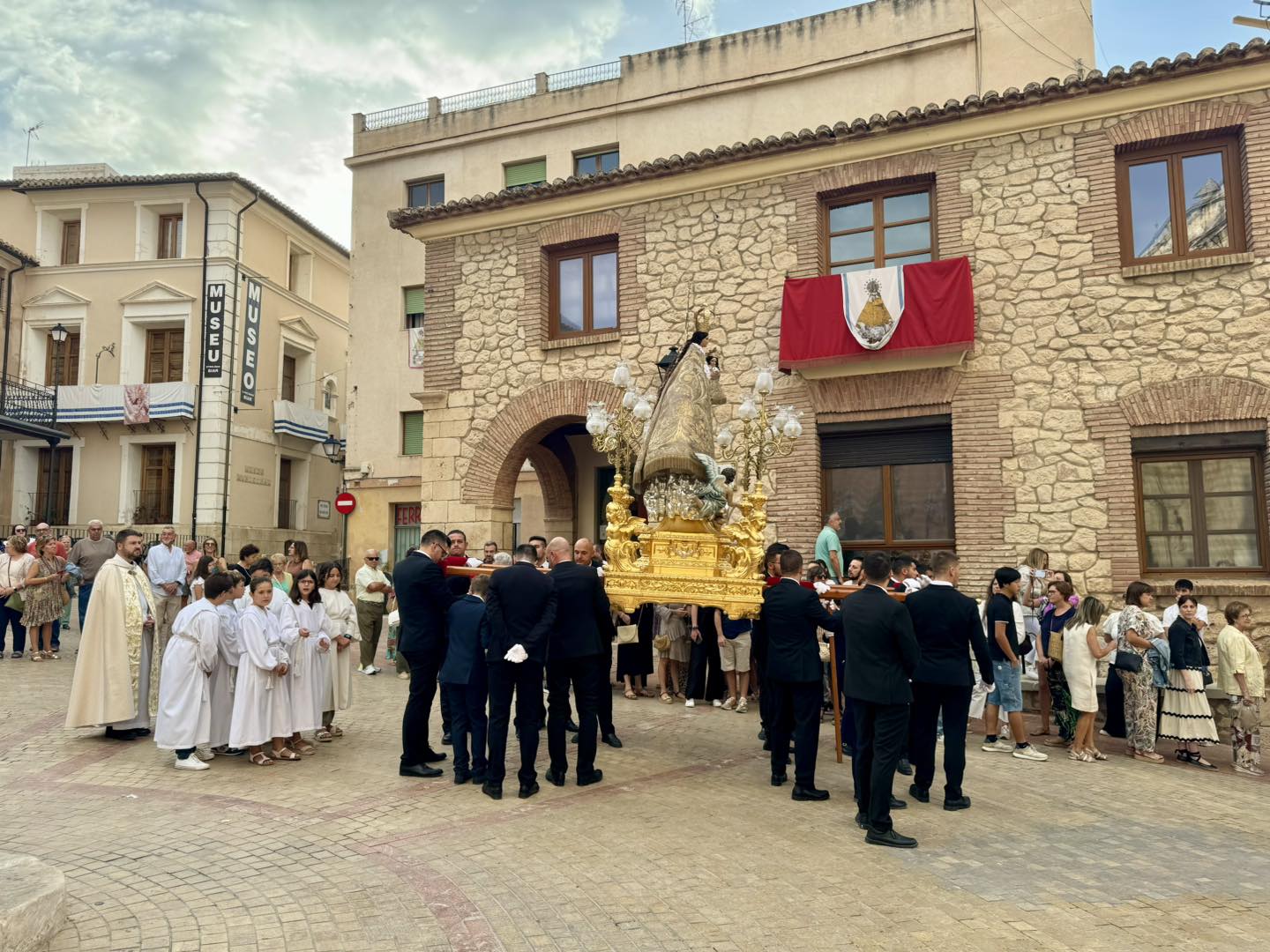 Subida de la Mare de Deu de Gracia