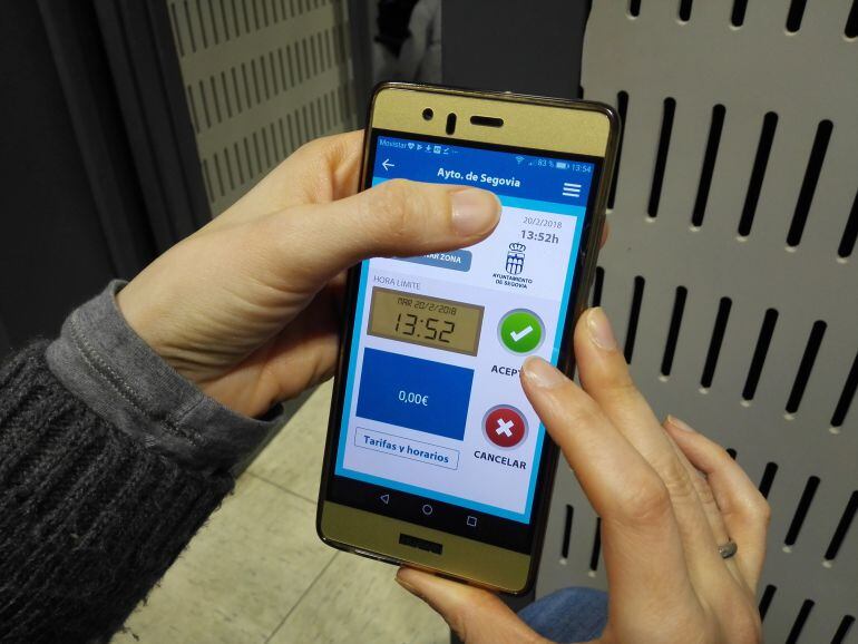 Los usuarios de E-park no pagarán por la recarga de saldo de esta aplicación móvil