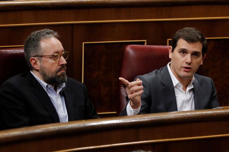 Albert Rivera junto al portavoz de Ciudadanos en el Congreso de los Diputados, Juan Carlos Girauta