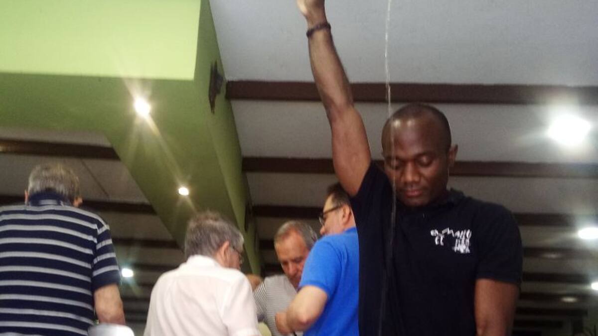 "Antes de ser un escanciador de concurso soy un escanciador de sidrería"