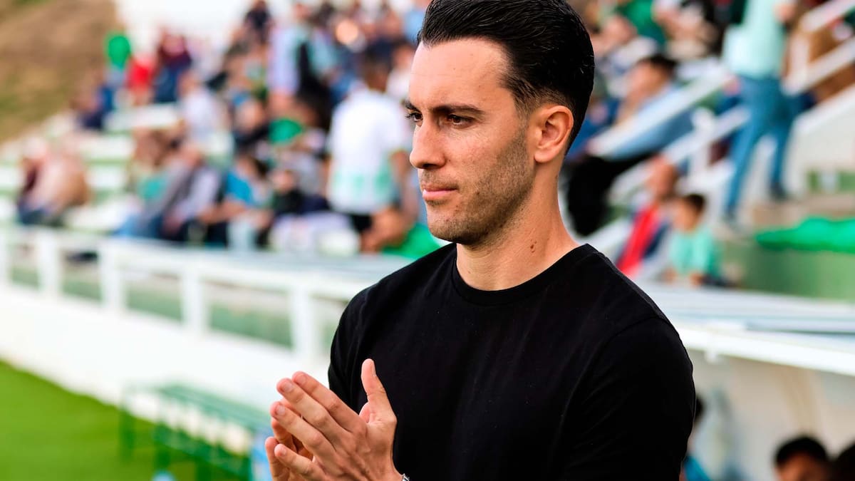 Rueda de prensa de Javi Medina, tras el Real Murcia - Antequera CF