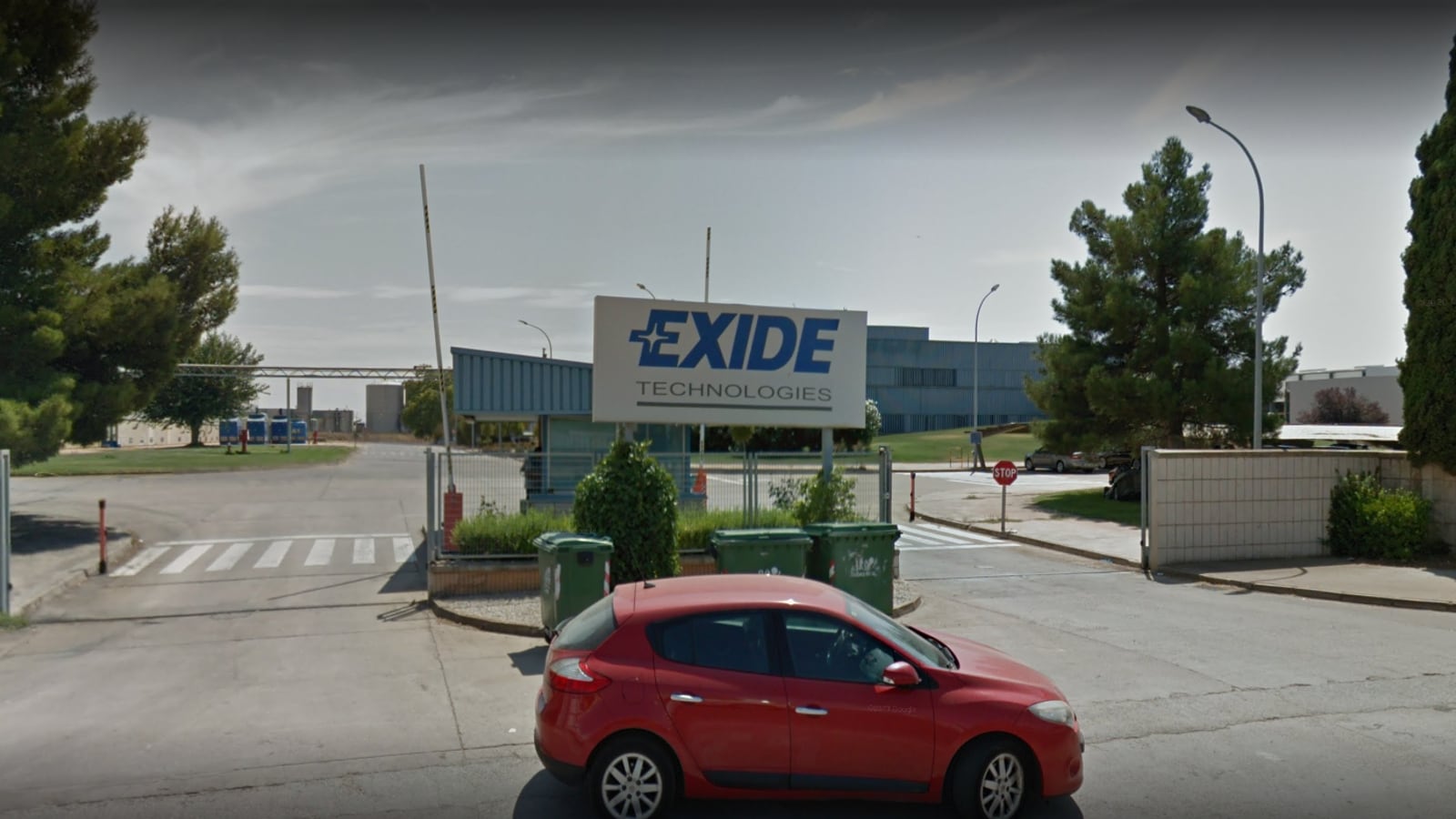 Imagen de la entrada de las instalaciones de Exide Manzanares