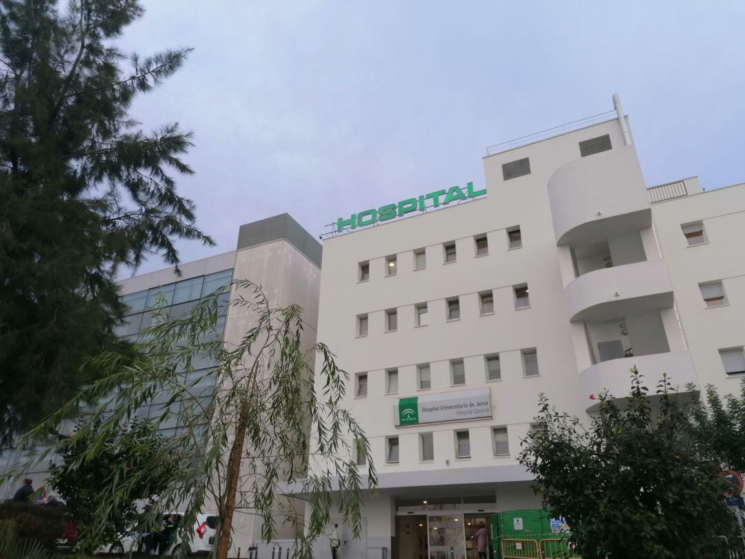 Fachada del Hospital de Jerez