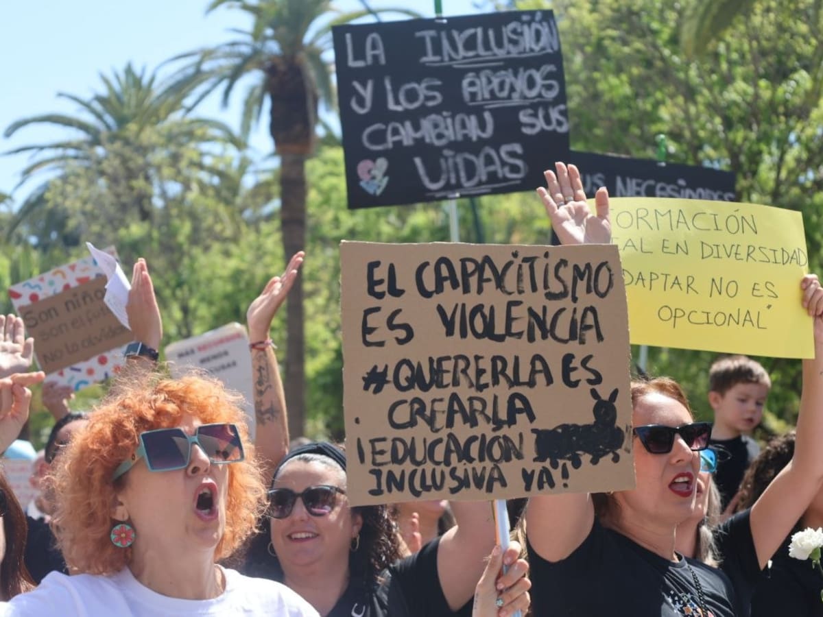 Familias de menores con necesidades especiales claman por una educación inclusiva: "Menos discursos y más recursos"