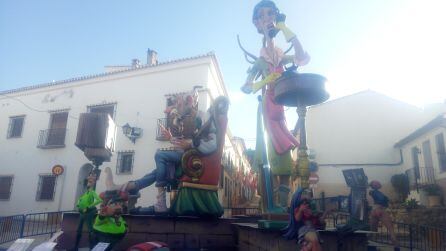 Falla Les Roques.