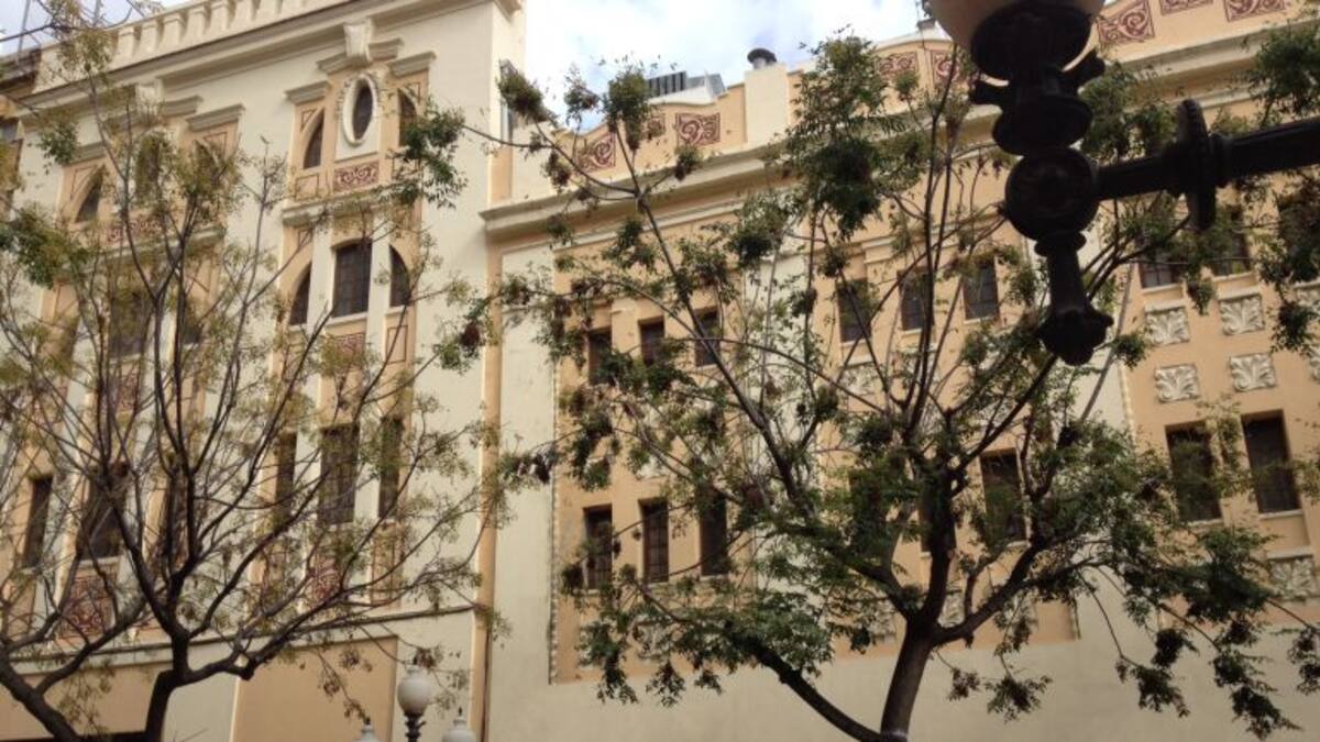 El Ayuntamiento negocia la adquisición del antiguo cine Ideal para uso cultural