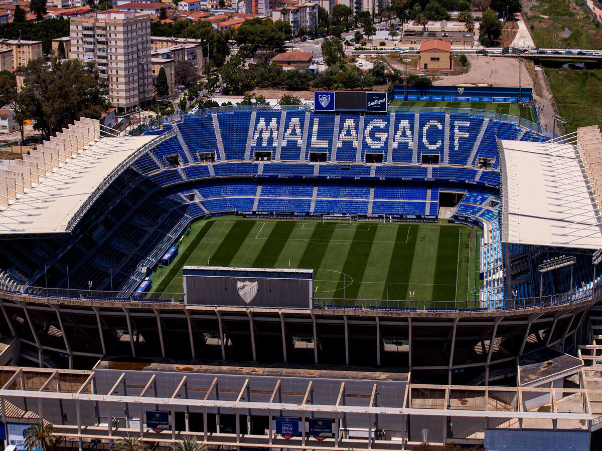 El Málaga inicia con su personal la negociación por el ERE