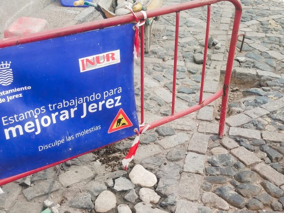 Rehabilitado el empedrado de la calle Paralejo