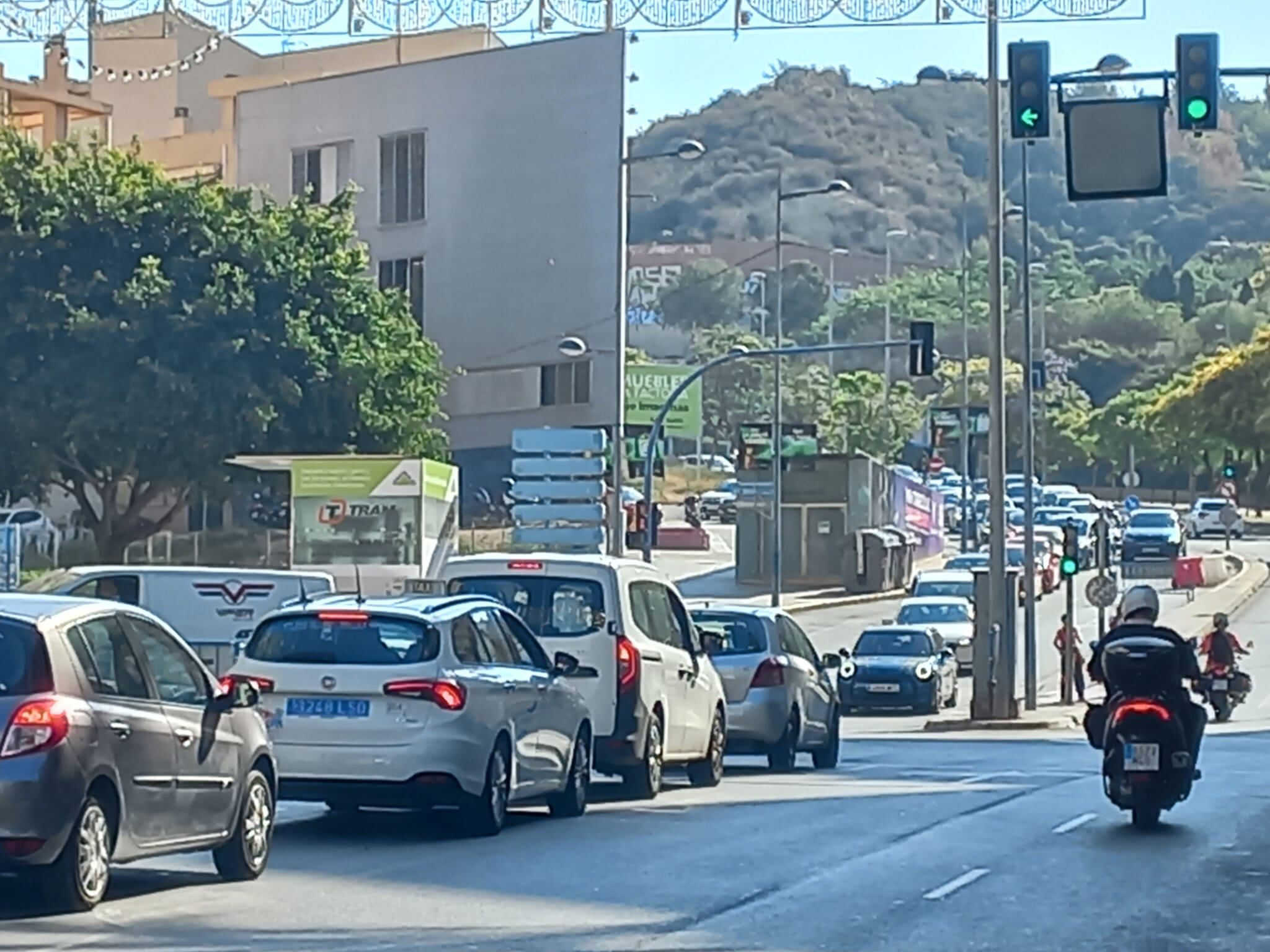 Primer día de acceso restringido al centro de Alicante por la celebración de las Hogueras de San Juan