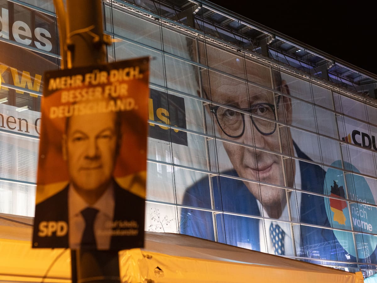 La economía recibe con champán el cordón sanitario en Alemania a la ultraderecha