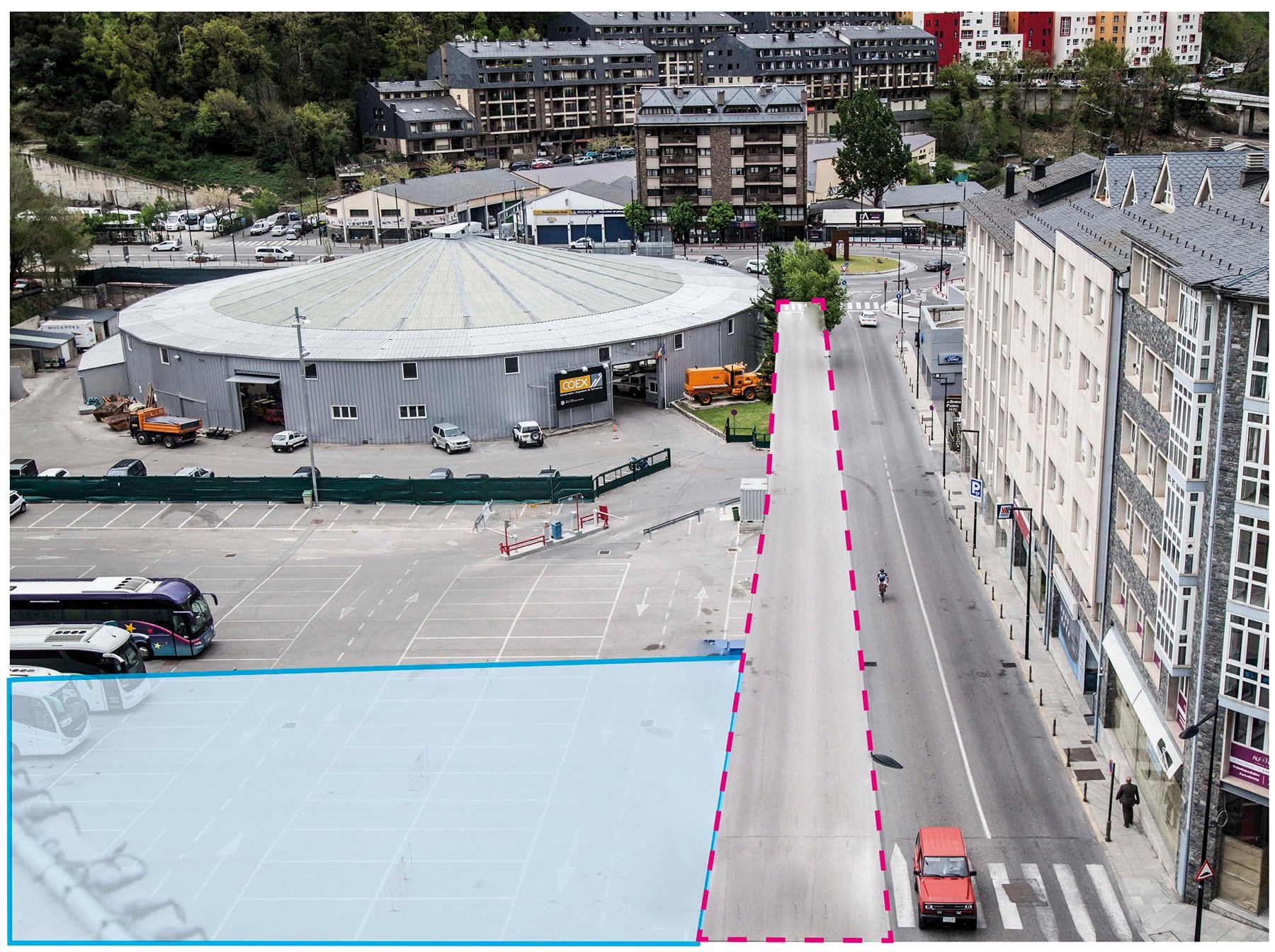 Imatge del projecte inicial, que encara no s'havia enderrocat la plaça de braus