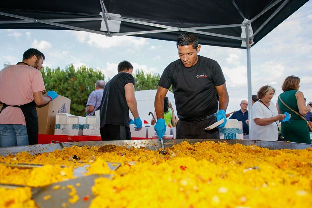 Paella popular en el Barrio de La Magdalena de Colmenar Viejo