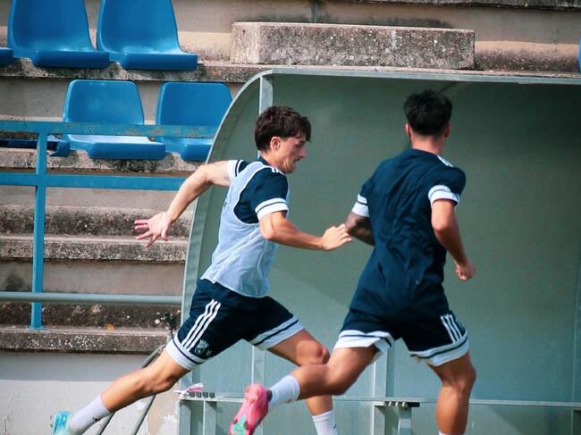 Leo Vázquez durante un entrenamiento en el Pedro Garrido