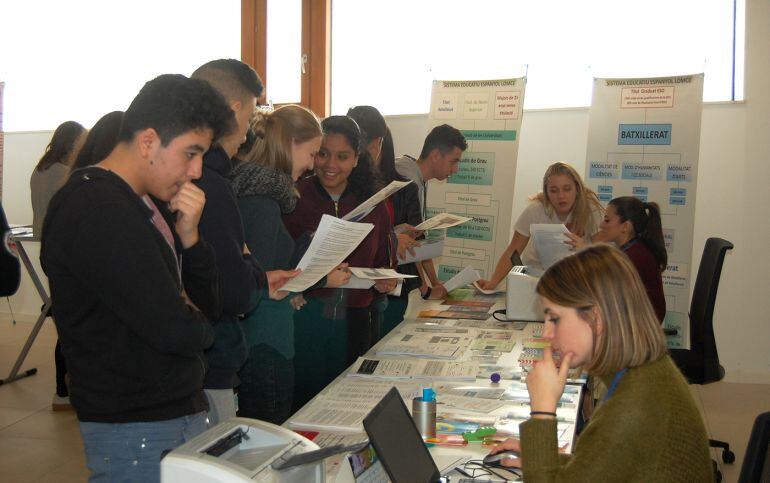 Mercat de l&#039;Estudiant en Xàbia, en una edición anterior.