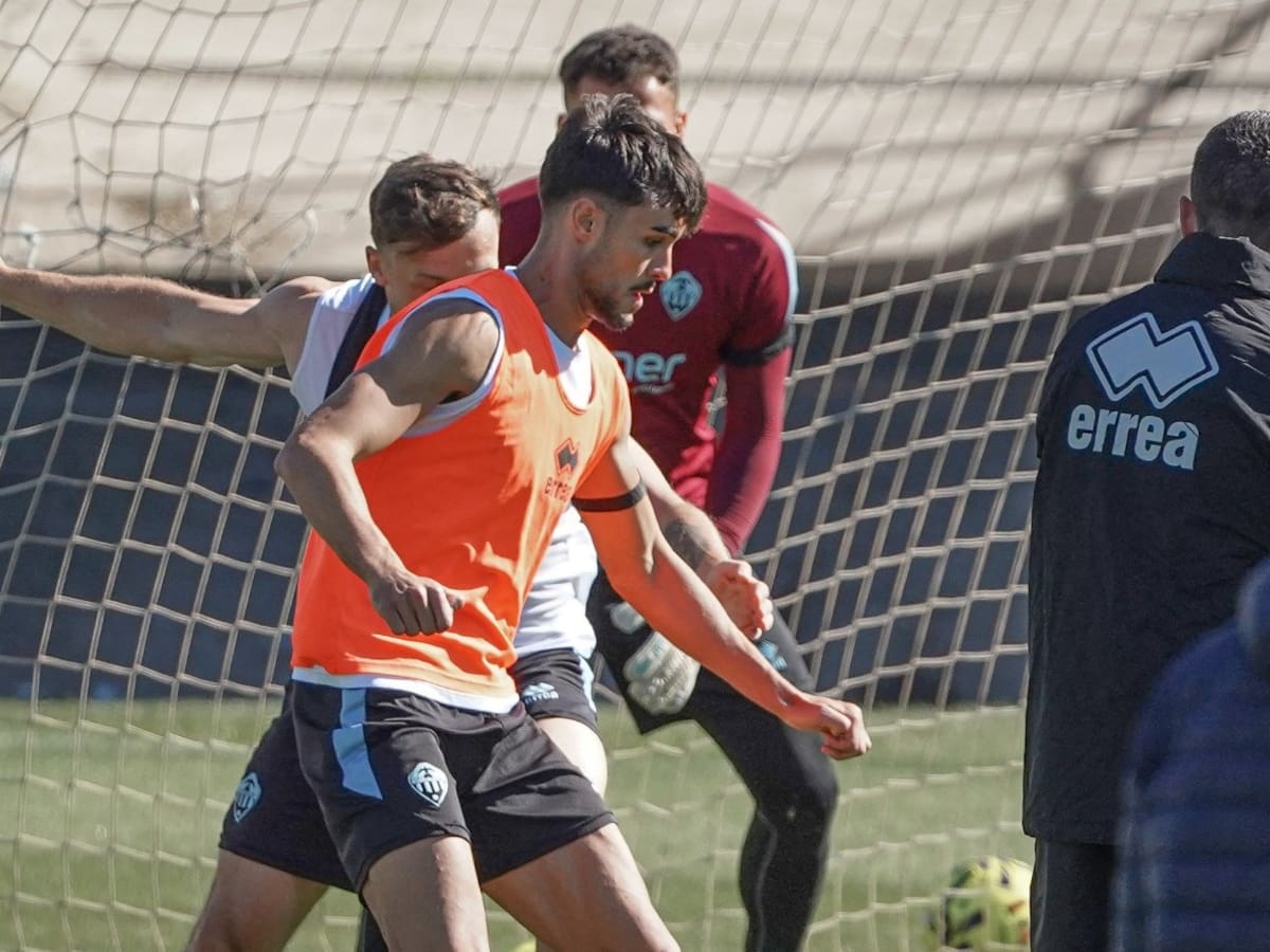 El Castellón, a romper la mala racha para seguir en play-off ante un Almería al acecho del liderato
