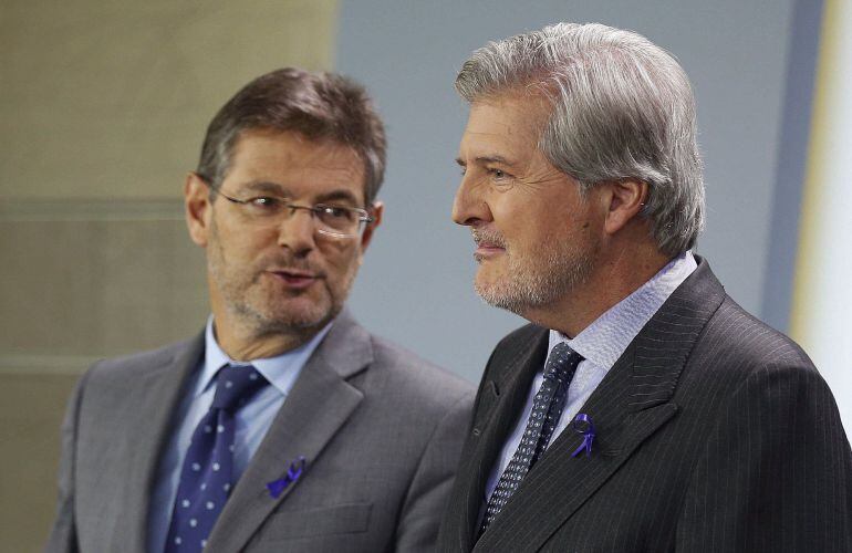 El portavoz del Gobierno, Íñigo Méndez de Vigo y el ministro de Justicia, Rafael Catalá