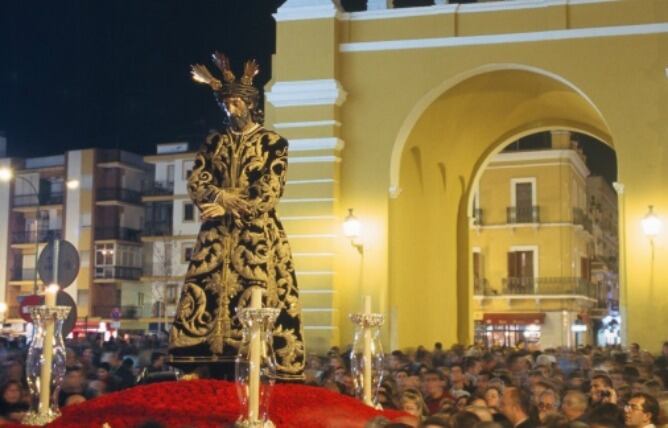 La imagen del Señor de la Sentencia, en su vía-crucis del pasado año.