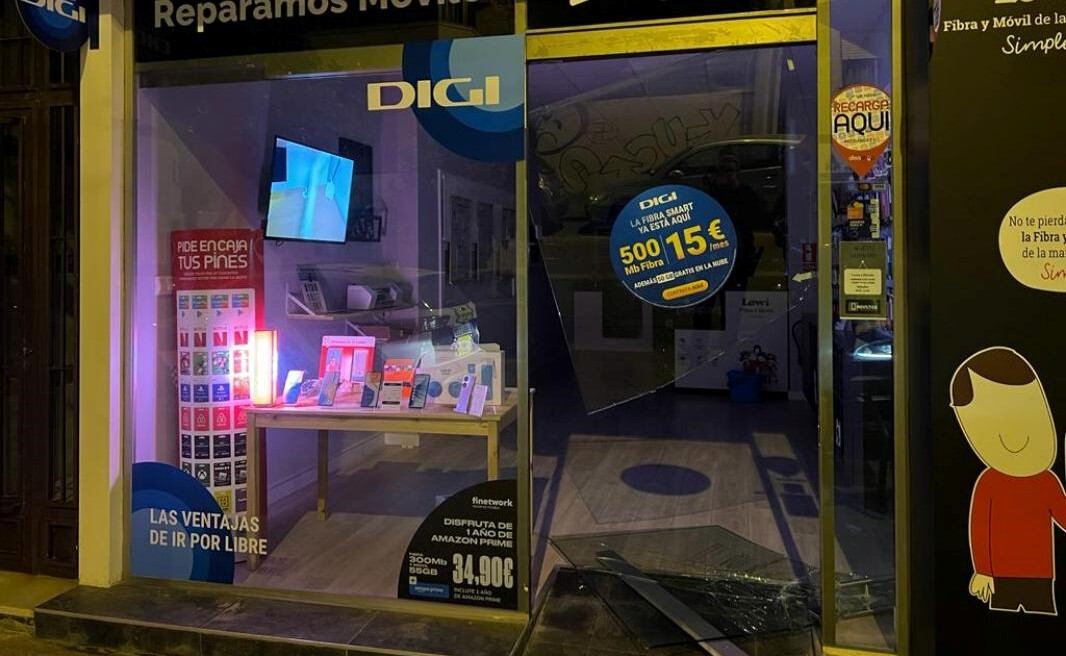 Robo en una tienda de telefonía móvil en Elche