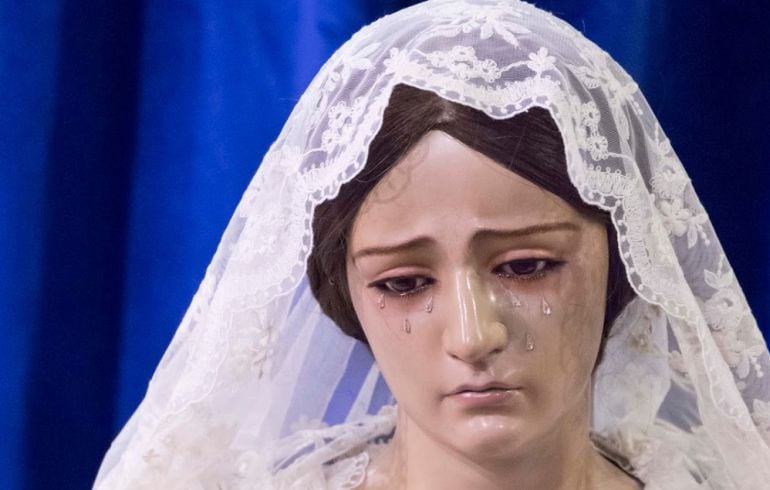 La Virgen de las Penas de Granada después de su intervención por Luis Álvarez Duarte