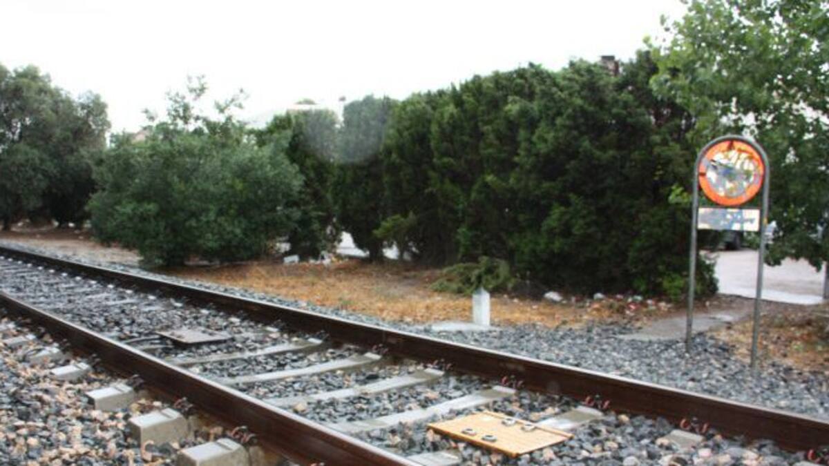 Fomento está levantando las vías