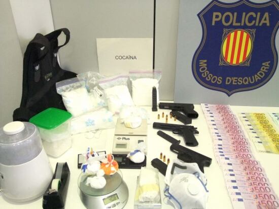 Droga i altre material decomissat pels Mossos d'Esquadra
