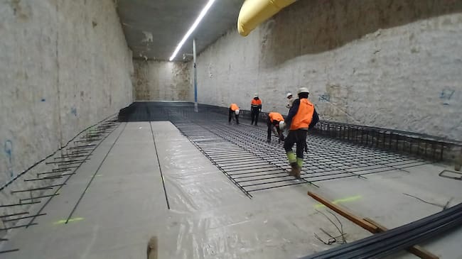 Interior de la obra del Metro