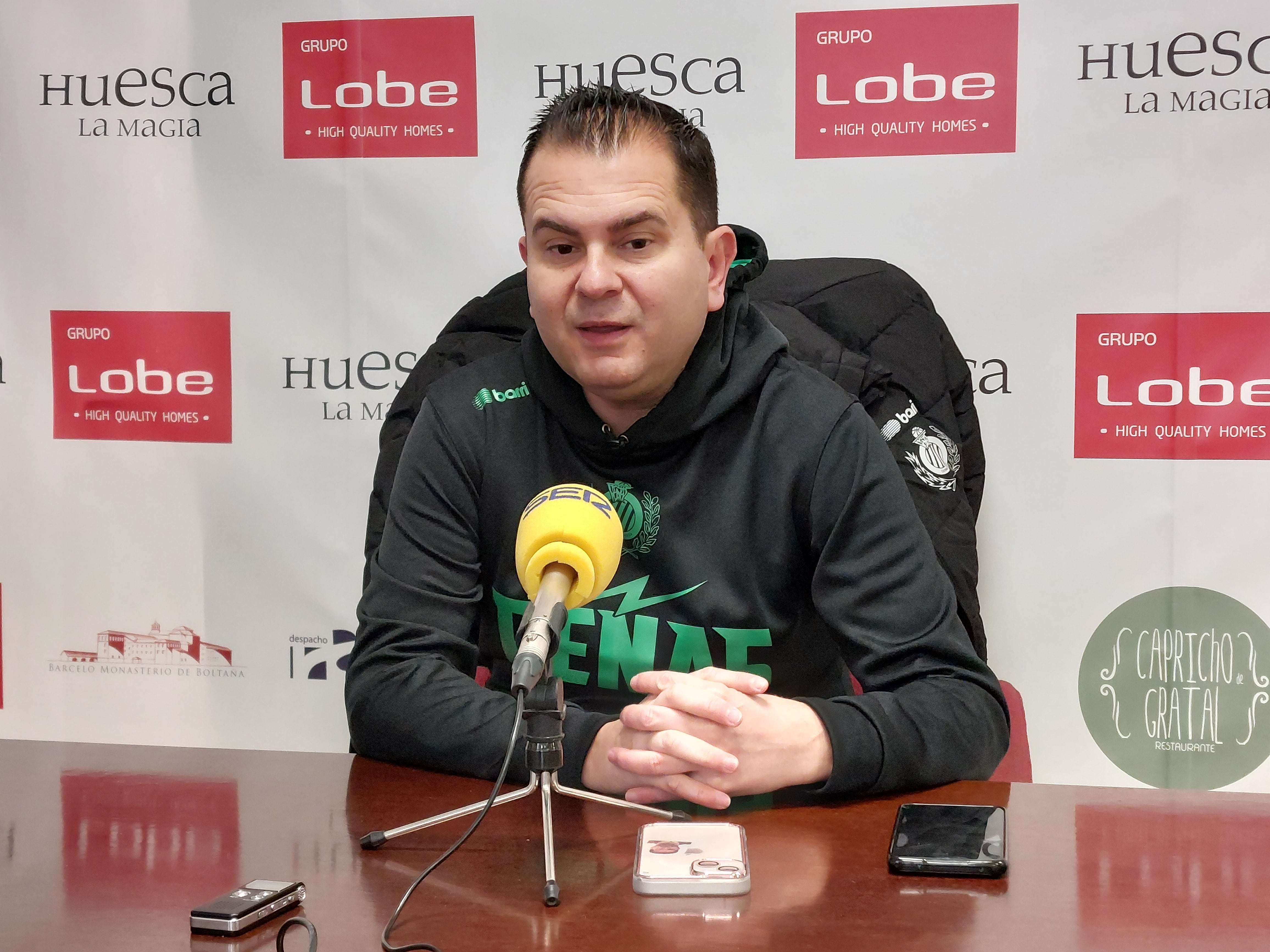 Rafa Sanz, entrenador de Lobe Huesca la Magia