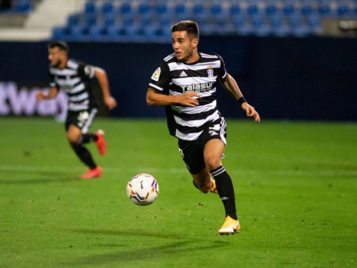 Simón Moreno se desvincula del Efesé y vuelve al Villarreal