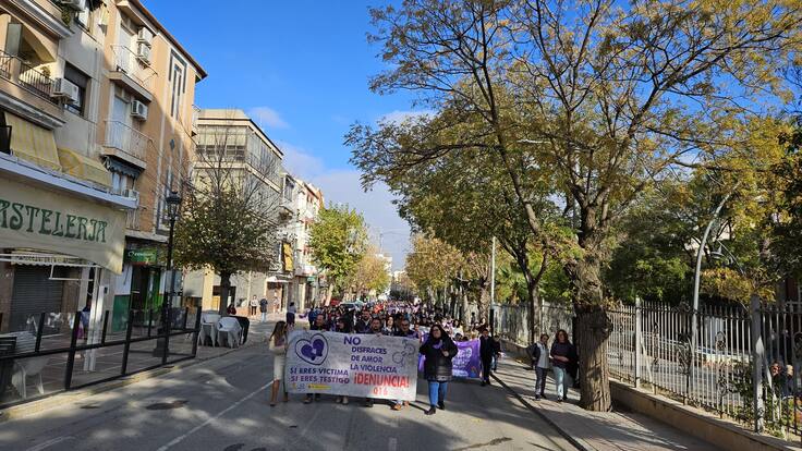 Concentración-Marcha Contra la Violencia de Género en Jódar, ‘¡Si te maltrata, Vuela!