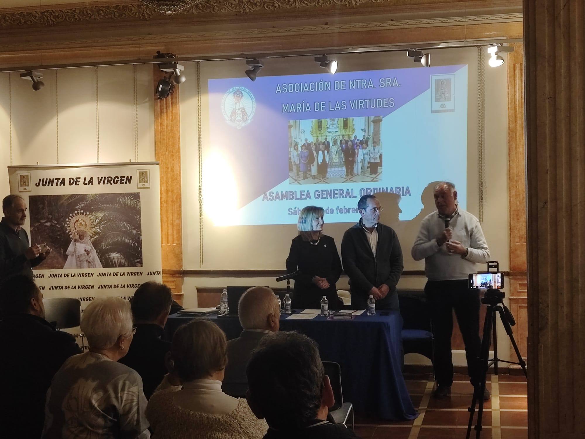 Manolo Muñoz toma la palabra