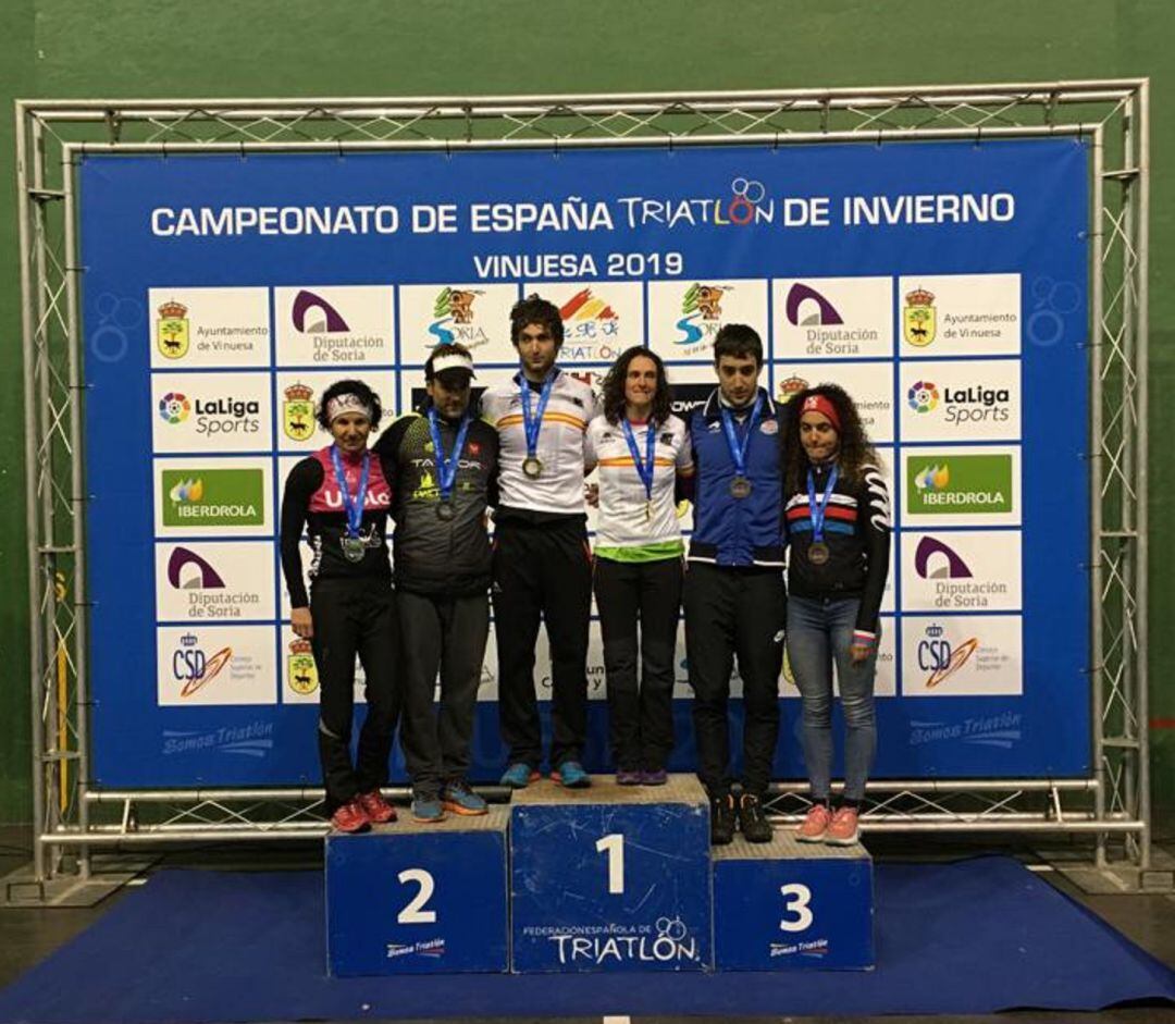 Podio final del Campeonato de España de Triatlón de Invierno en Vinuesa.