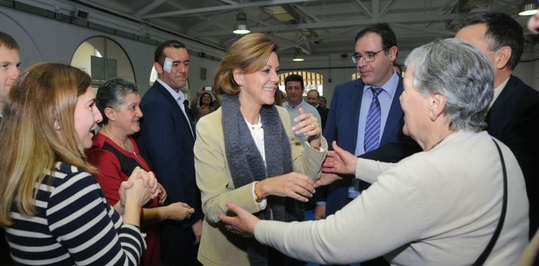 Cospedal saluda a afiliados antes de la Comida de Navidad