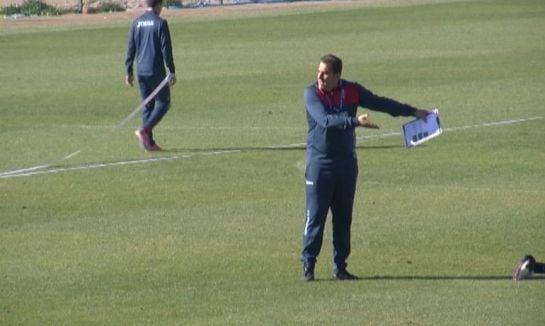 José Ramón Sandoval en el entrenamiento del Granada CF