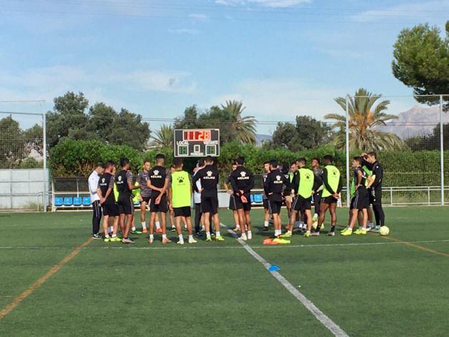 Entrenamiento del Hércules en las instalaciones del CA Montemar