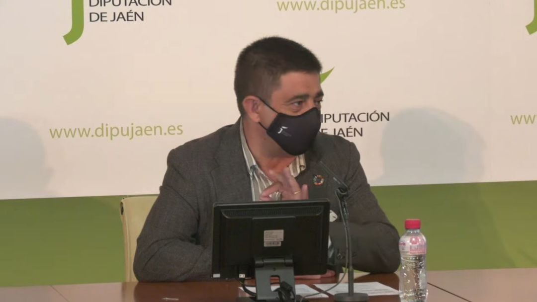 El presidente de la Diputación de Jaén, Francisco Reyes, concreta que este Plan de Actuaciones contempla 15 grandes proyectos con un presupuesto de 810 millones de euros