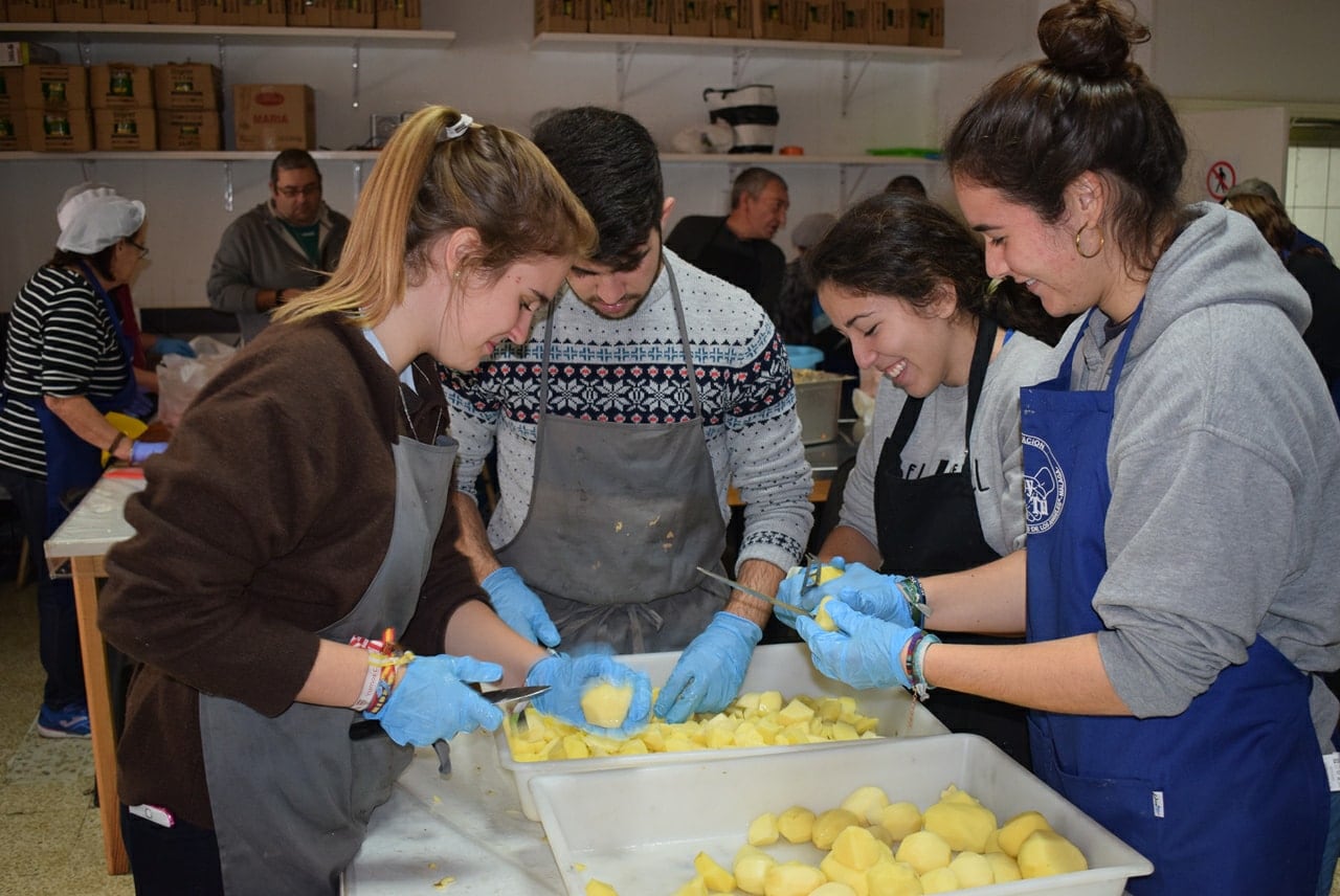 Los voluntarios que trabajan en la ONG malagueña