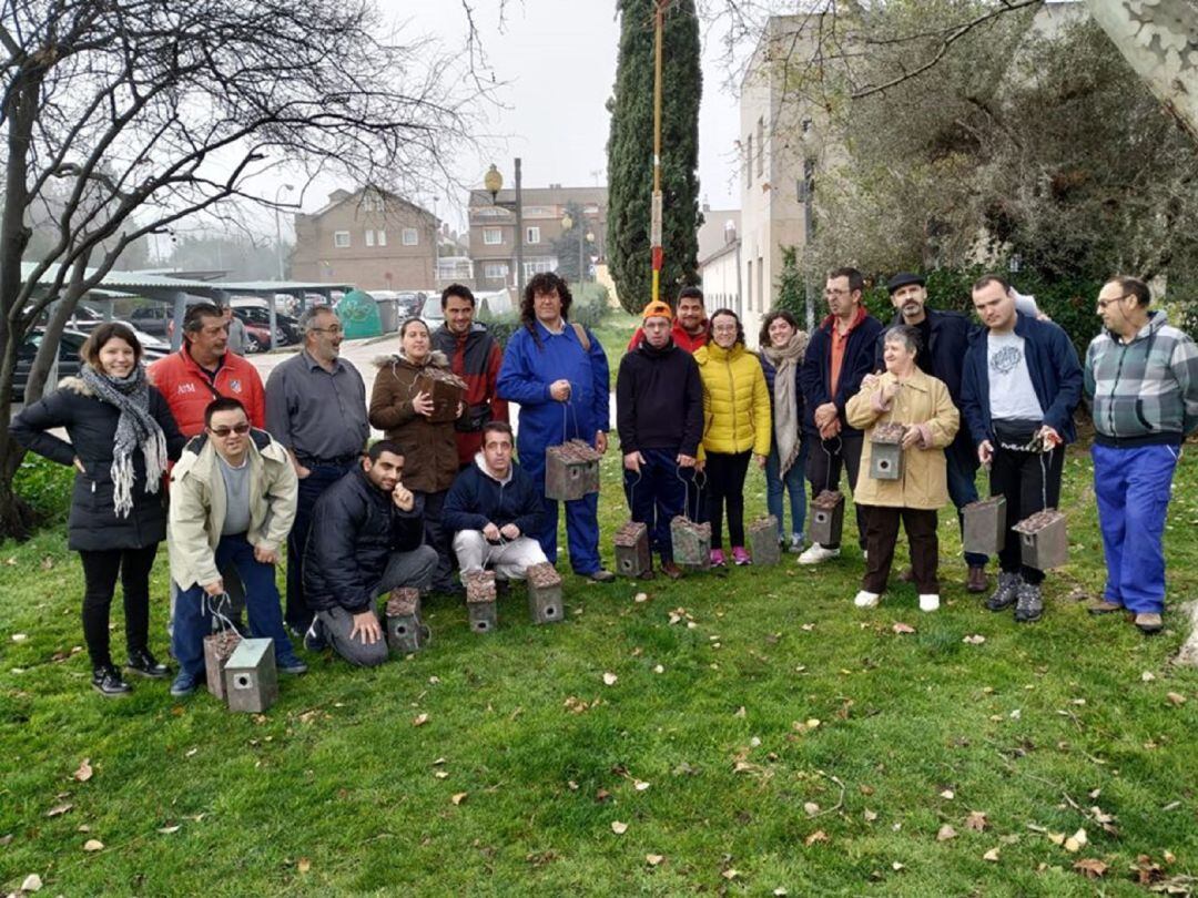 El centro y sus usuarios participan en diferentes actos como &#039;Casa Natura&#039;, donde realizaron cajas nido como ejemplo de ecología inclusiva en colaboración con el ayuntamiento de Leganés y la Fundación AXA.