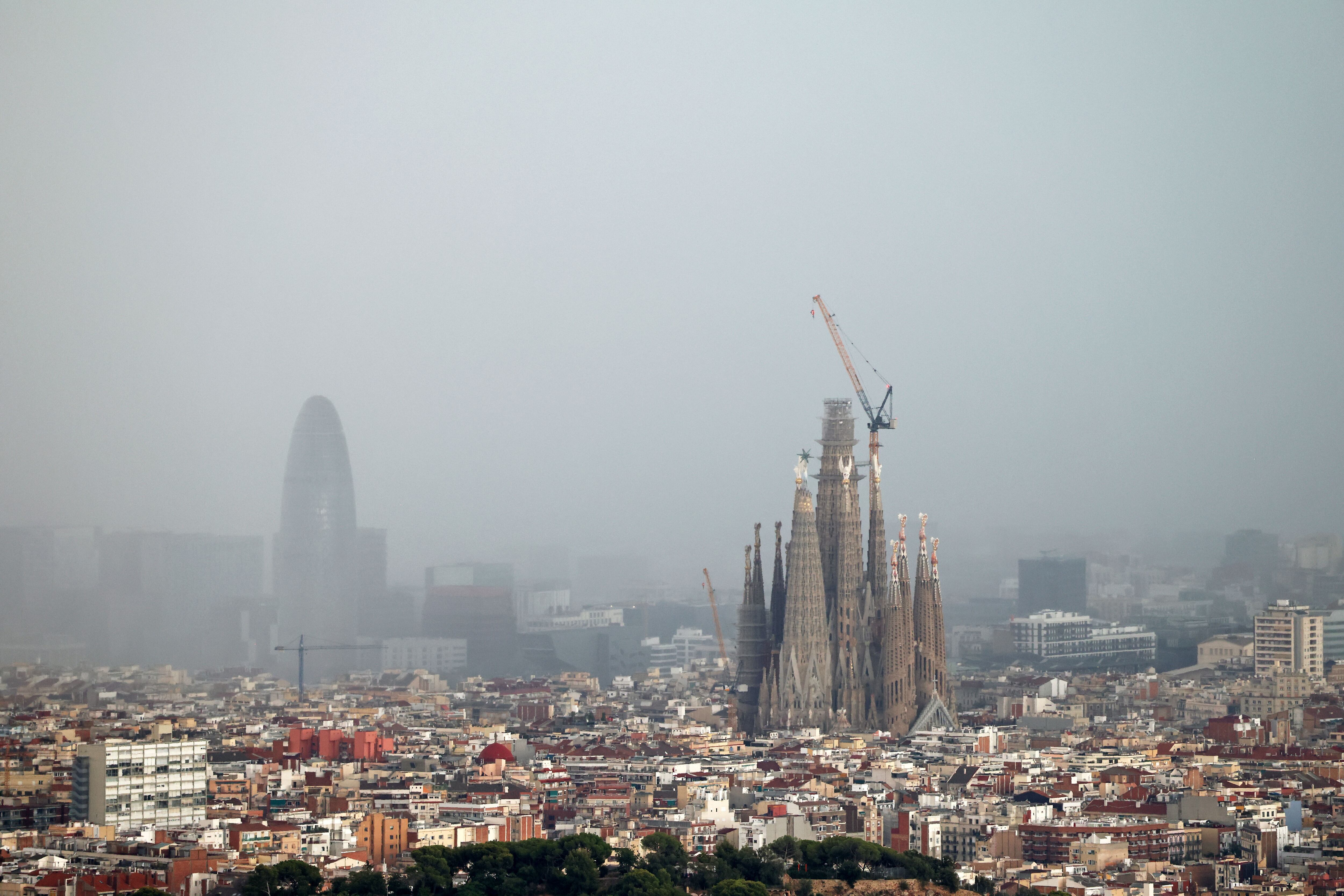 Una tormenta sobre la ciudad de Barcelona el pasado 25 de julio.  Joan Valls/Urbanandsport.