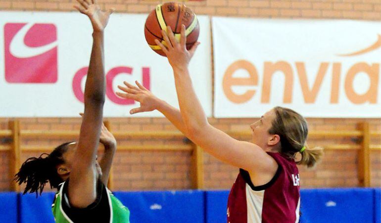 El Fundal Baloncesto Alcobendas lidera la liga femenina de segunda división