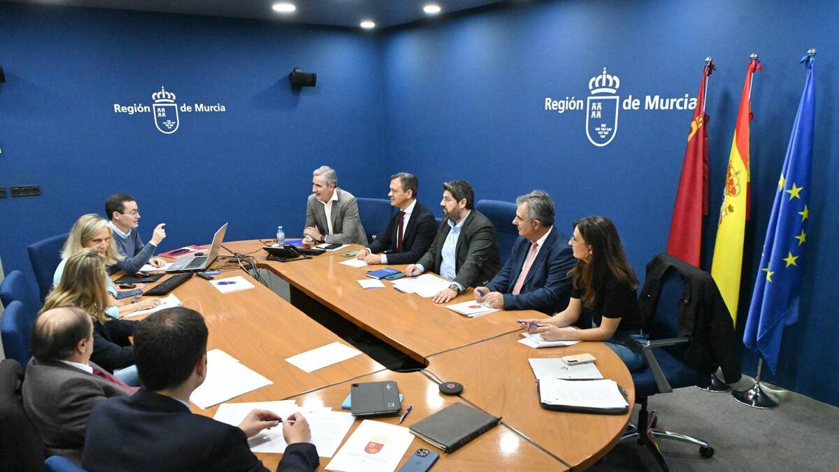 El Gobierno regional prepara su dispositivo de Emergencias ante la alerta amarilla por lluvias y pide precaución a la población
