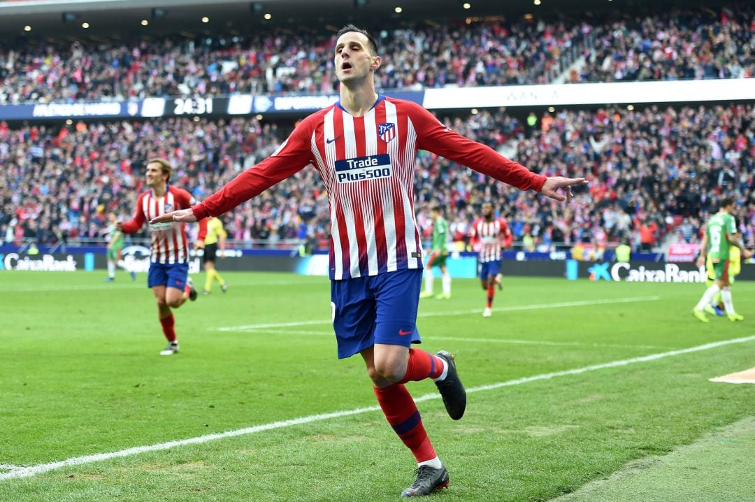 Kalinic celebra su primer gol en LaLiga con el Atlético Madrid