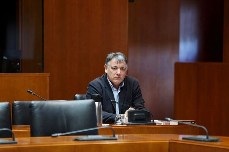 José Luis Juste, durante una Comisión de Ciudadanía y Derechos Sociales en las Cortes de Aragón