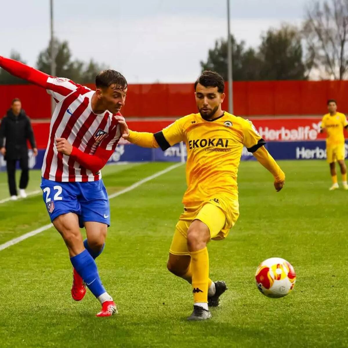 Perovic despega en el Atlético tras la huella de Baena y Pubill