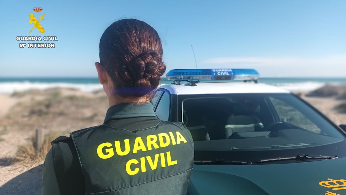 Un conductor acude al examen para recuperar el carné en su propio vehículo