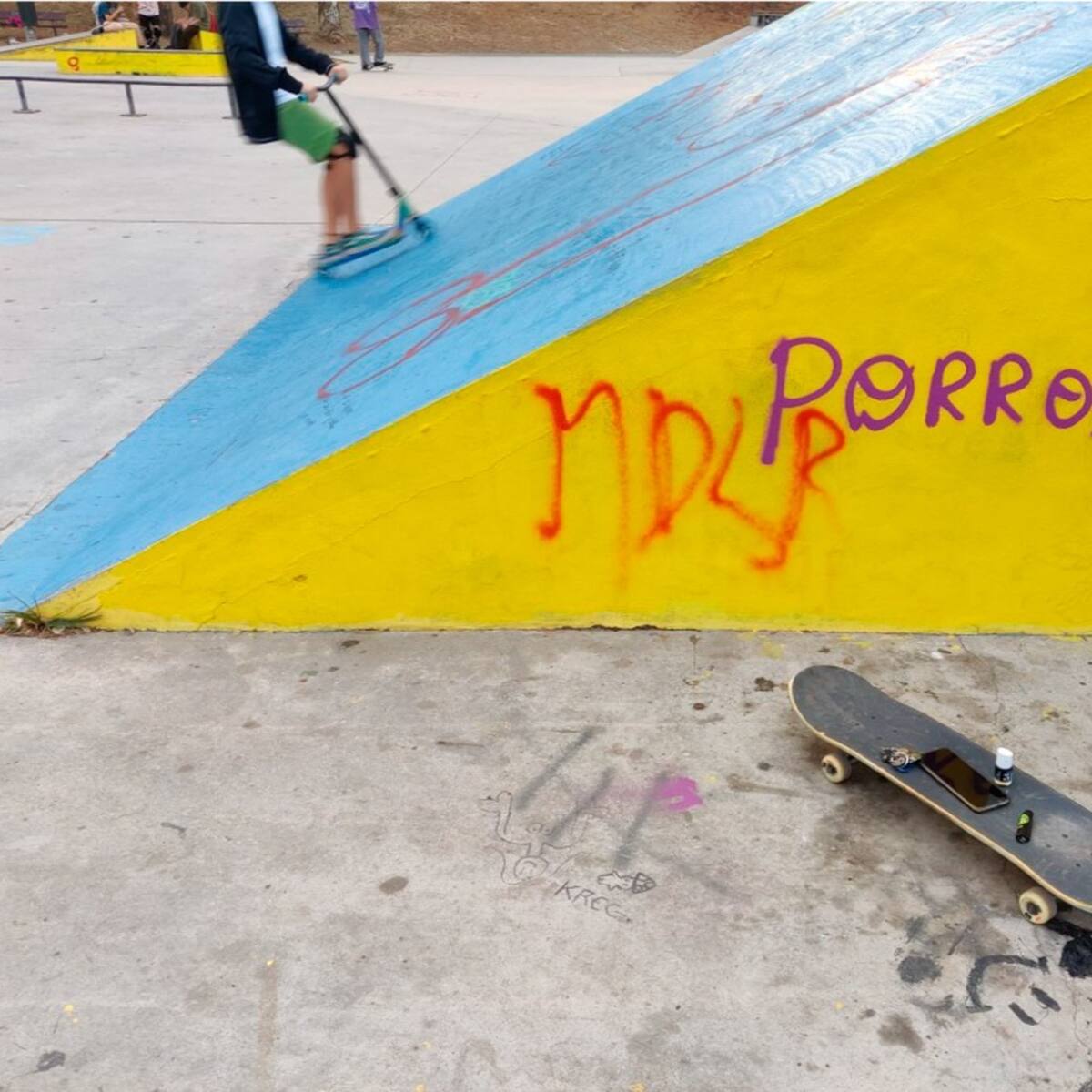La Policía Local de Algeciras denuncia a otro menor por cometer actos vandálicos en el skate park